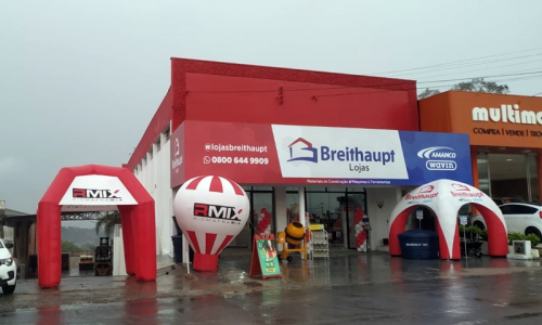 Breithaupt reinaugura em Mafra em novo endereço