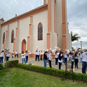 Fiéis realizam caminhada pela paz em Itaiópolis