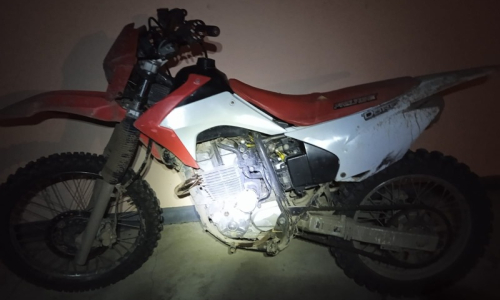 Homem fica ferido após sofrer queda de moto no interior de Itaiópolis