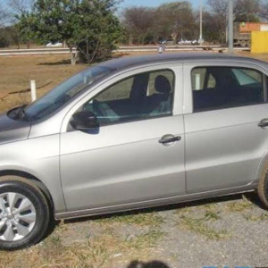 Carro é furtado durante a madrugada no Centro de Mafra