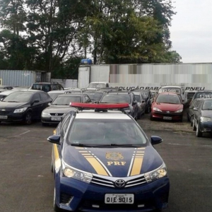 Polícia Rodoviária Federal promove leilão de veículos apreendidos e sucatas em SC