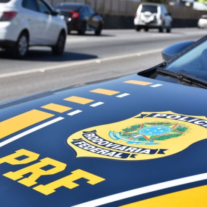 PRF inicia campanha Maio Amarelo para alertar sobre o trânsito