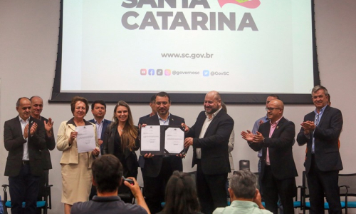 Carlos Moisés anuncia mais de R$ 100 milhões em investimentos para Mafra