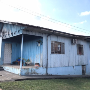 Amigos criam vaquinha para ajudar mãe e filha que perderam casa em incêndio