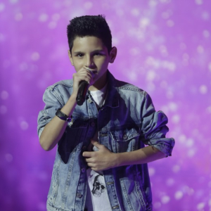 Com 12 anos, cantor de Rio Negro se destaca na música e na televisão