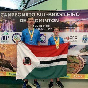 Badminton de Mafra conquista cinco medalhas em Campeonato Sul Brasileiro