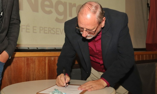 James Valério é empossado presidente da AMSULEP
