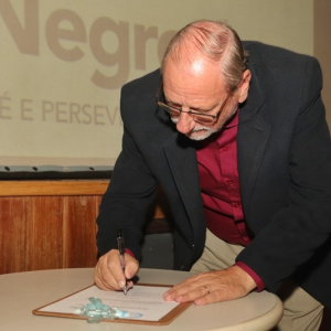 James Valério é empossado presidente da AMSULEP
