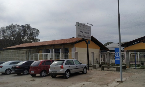 Por problemas estruturais, Educação interdita prédio antigo da Escola Ana Zornig