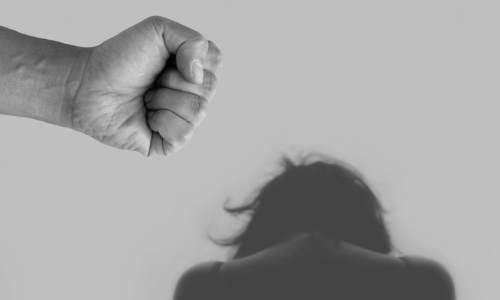 Saiba como as vítimas de violência doméstica podem solicitar medidas protetivas