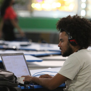 Programa vai formar jovens em tecnologia da informação no Paraná