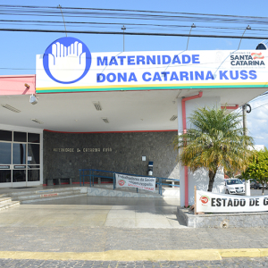 Funcionários da Maternidade de Mafra expressam descontentamento com Governo do Estado