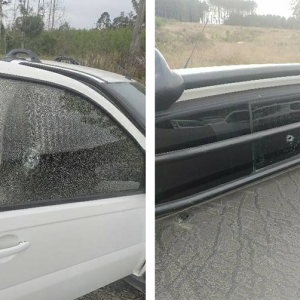 Criminoso encapuzado alveja veículo durante assalto à mão armada em Itaiópolis
