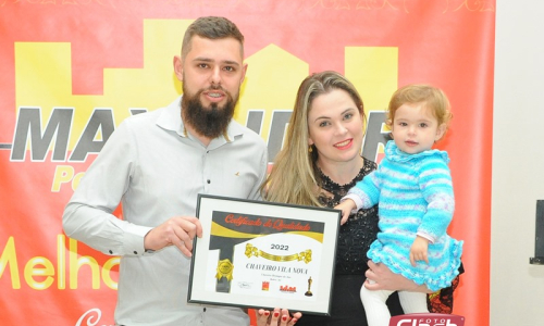 Chaveiro Vila Nova recebe prêmio de empresa destaque do ano em Mafra
