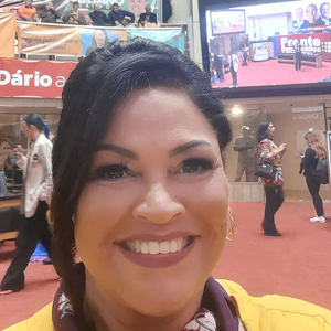 Cláudia Bus confirma candidatura a deputada federal