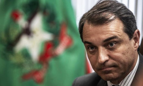 Moisés é notificado sobre abertura de processo de impeachment