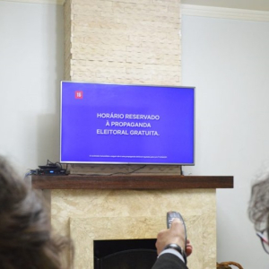 Propaganda eleitoral no rádio e na televisão começa nesta sexta-feira