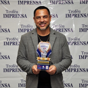 Elizio Martelinho de Ouro ganha prêmio de empresa destaque em Mafra