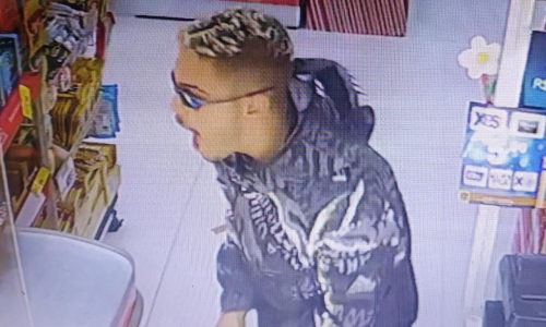 Jovem é preso após assalto à mão armada em supermercado