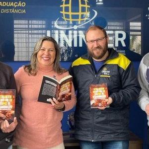 Alunos da Uninter de Rio Negro têm artigo publicado em livro