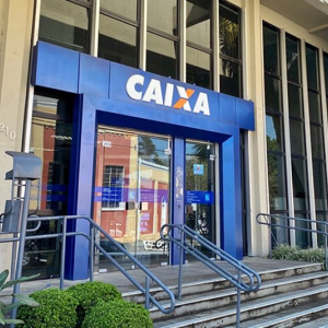 Caixa pede cinco dias para liberar consignado do Auxílio Brasil