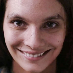 Tensão psicológica e medo, Sorria