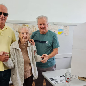 Aos 98 anos, idosa não abre mão do voto