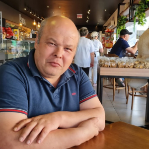 "Sobrevivi pela graça divina", diz Jonas Heide em entrevista exclusiva