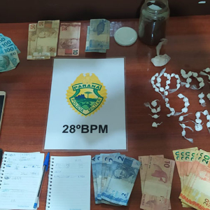 Região: quatro pessoas são presas e mais de 170 porções de crack e cocaína apreendidas pela PM