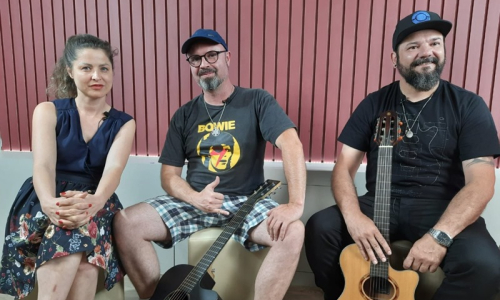 Conheça o rock clássico da banda riomafrense Demo D