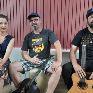 Conheça o rock clássico da banda riomafrense Demo D