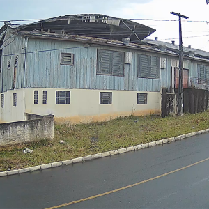Novo desabamento é registrado no Clube Vila Nova; veja vídeo