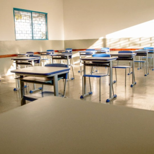 Estudantes que perderam o prazo ainda podem se matricular na rede estadual do Paraná