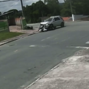 Câmera flagra acidente que matou jovem em Rio Negro; assista