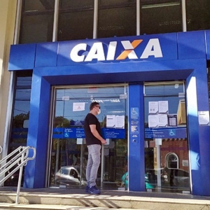 Caixa abre vagas para estagiários em Riomafra e região