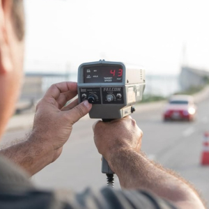 Alta velocidade lidera ranking de infrações nas rodovias estaduais de SC em 2022