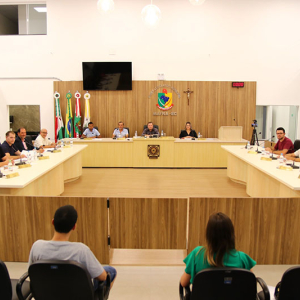 Projeto que proíbe empresas investigadas de participar de licitações é apresentado na Câmara