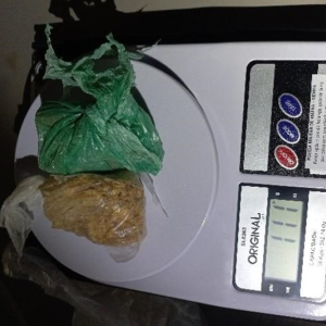 Mulher é presa por tráfico de drogas com 110g de crack em Mafra