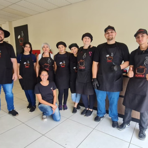 Restaurante Caçarola une culinária e tradição campeira em Mafra