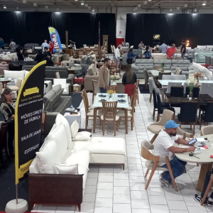 Não compre agora: feira com móveis a preços de fábrica chega a Mafra a partir do dia 16