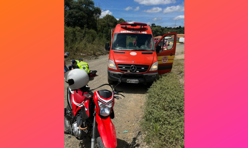 Homem de 59 anos fica ferido após cair de moto no Imbuial