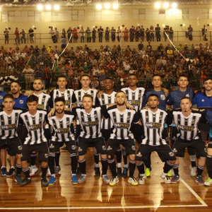 Em noite de gala, plantel do Operário Futsal se apresenta para o torcedor