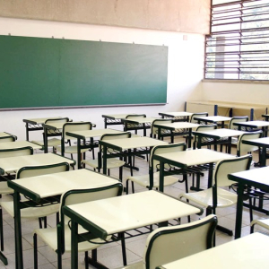 Bolsa-Estudante: Governo de SC reduz em 83% número de bolsas para 2023