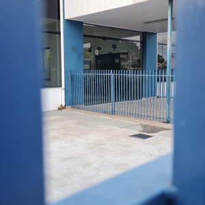ENQUETE – Você acha que escolas devem ter policiais armados?
