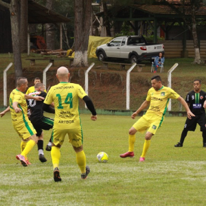 Equipes de Canoinhas e Três Barras são finalistas da Copa Serju Sênior de Futebol