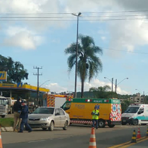 Homem é hospitalizado em estado grave após ser atropelado na BR-116