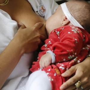 INSS analisa milhares de pedidos de salário-maternidade parados