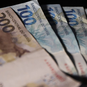 Primeira parcela do 13º salário do INSS começa a ser paga nesta quinta