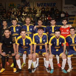 Alunos de Medicina e Profissa da Quarta disputam liderança do Campeonato Interno do Zeppelin