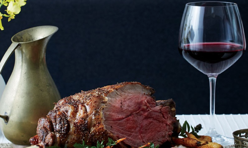 Explorando a combinação de vinhos tintos e comidas de panela